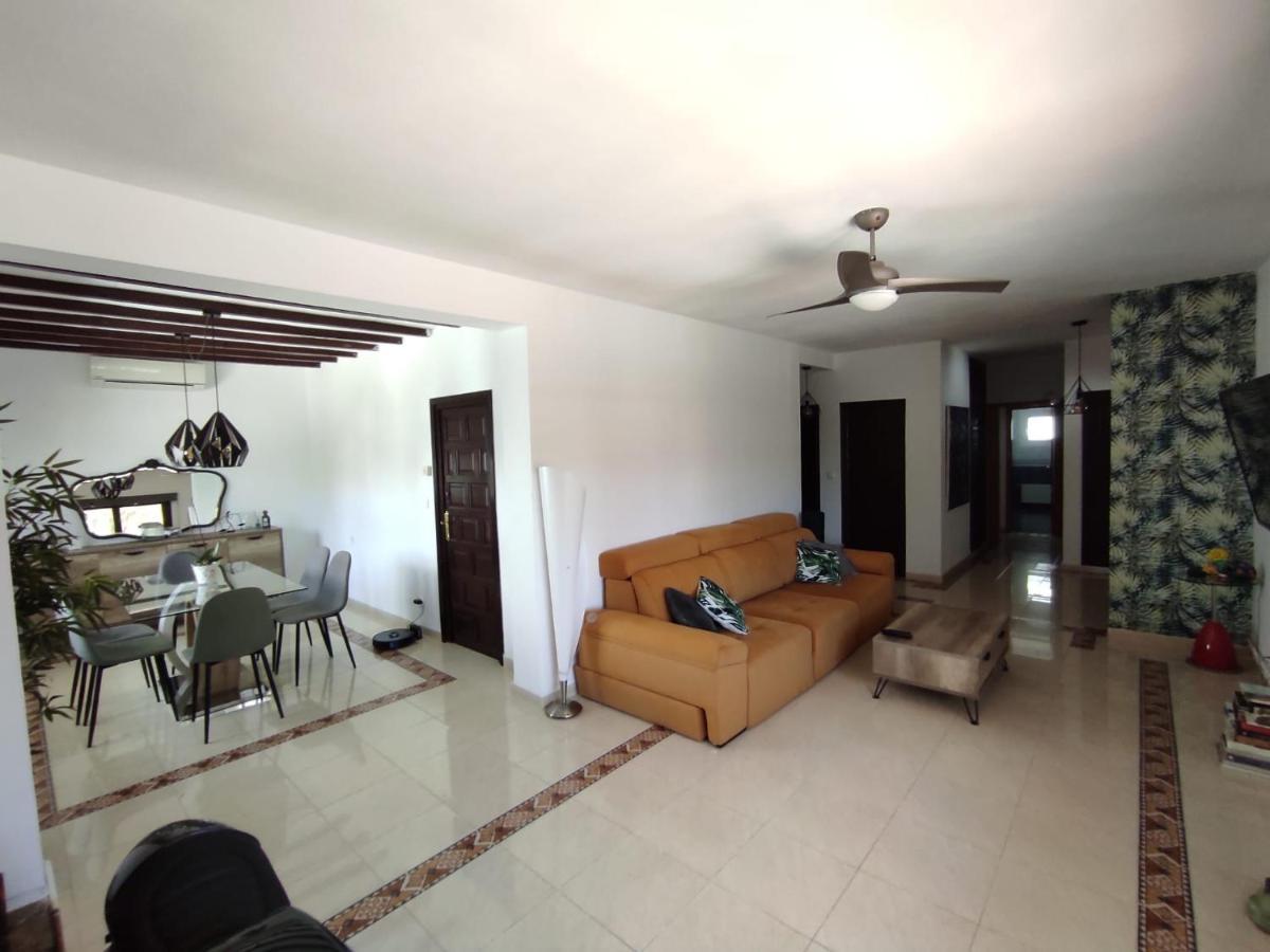 Villa Con Piscina A Un Paso De La Playa Benidorm Eksteriør billede