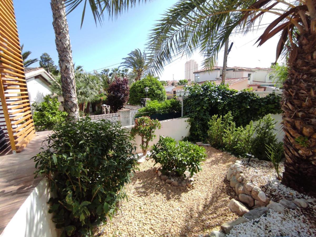 Villa Con Piscina A Un Paso De La Playa Benidorm Eksteriør billede