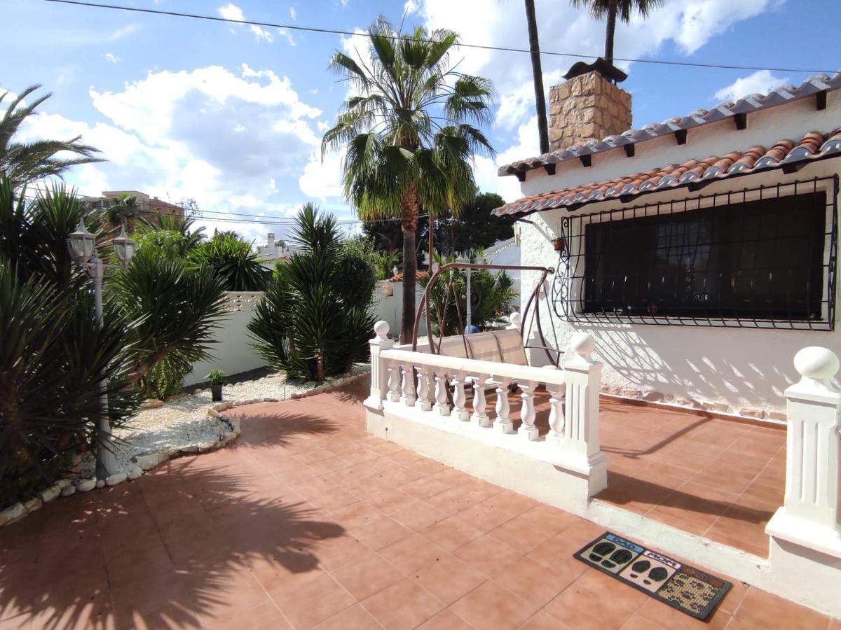 Villa Con Piscina A Un Paso De La Playa Benidorm Eksteriør billede