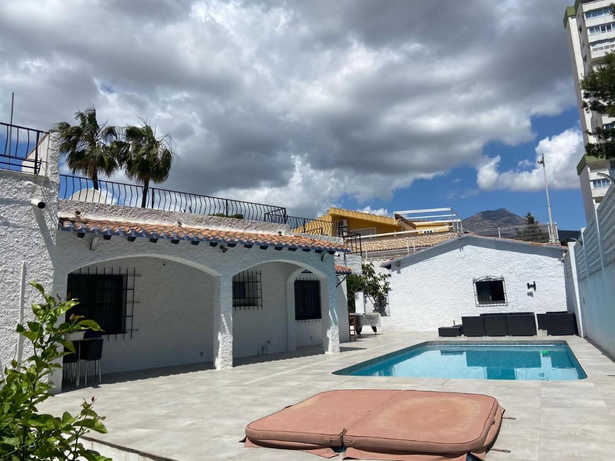 Villa Con Piscina A Un Paso De La Playa Benidorm Eksteriør billede