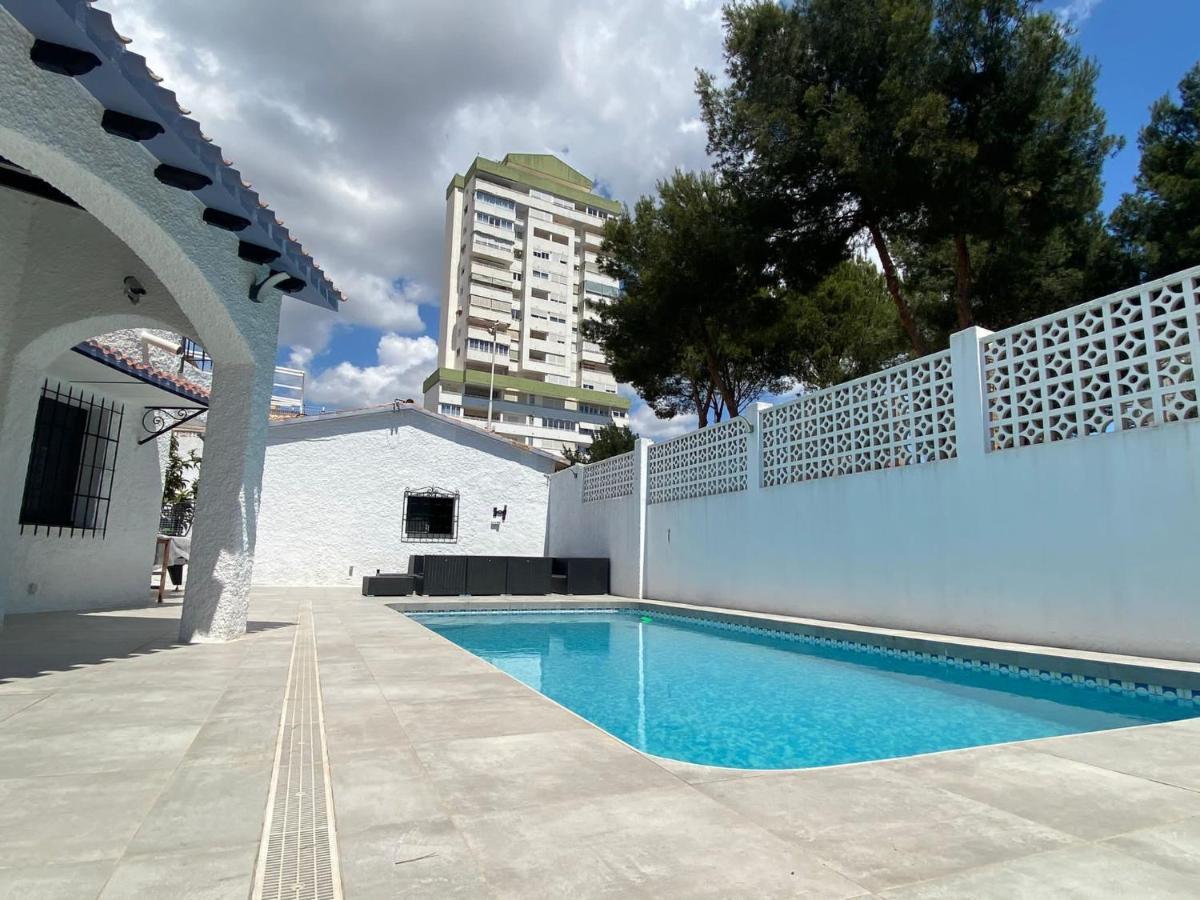Villa Con Piscina A Un Paso De La Playa Benidorm Eksteriør billede