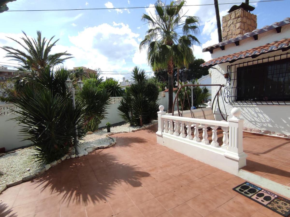 Villa Con Piscina A Un Paso De La Playa Benidorm Eksteriør billede